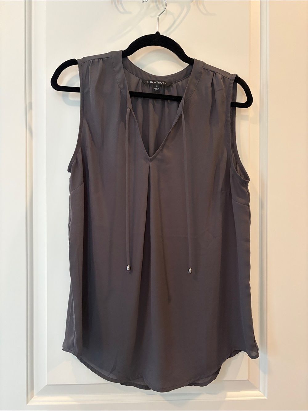 41 Hawthorne Sleeveless V-Neck Blouse in Charcoal Gray
